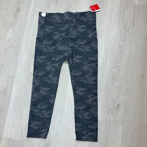 Spanx Cropped Look At Me Now Leggings Womens 3X Sage Gray Camo 20099P - Picture 2 of 4
